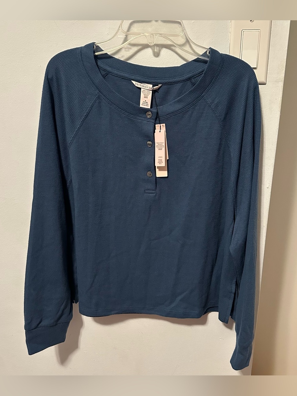 NWT Medium Victoria's Secret thermal Henley  long sleeve - navy/ teal blue
